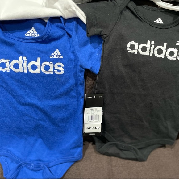 Infant Adidas Onesie 4 pack 9months - Picture 3 of 11